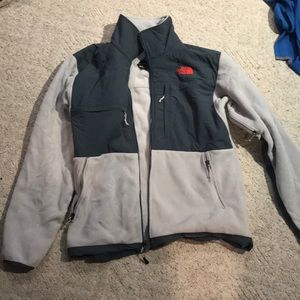 Lightly worn Men’s Northface Jacket